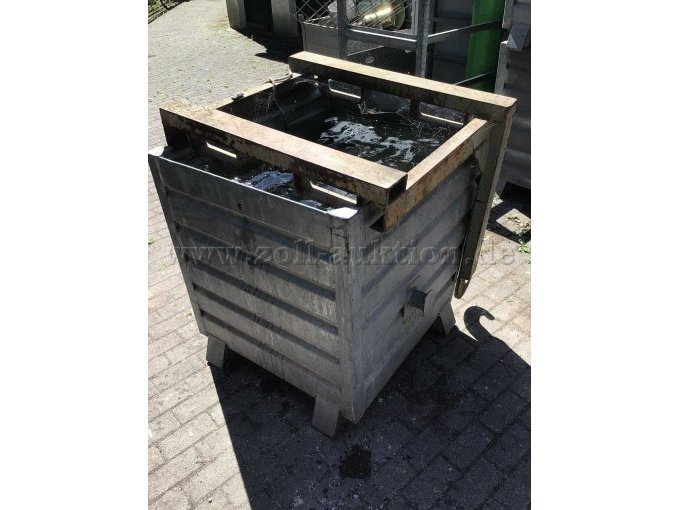 Ansicht Behälter incl. Kippvorrichtung