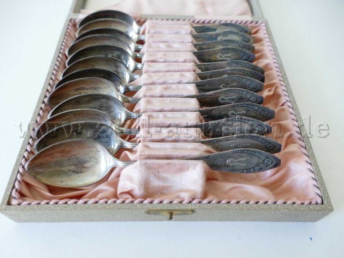 12 kleine zilveren lepeltjes, met het keurmerk 800, rond 1925 – foto 4 – kavel bij Zoll-Auktion, Dresden