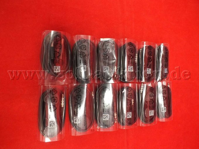 Seitenansicht  Samsung EHS61 Original Headset von rechts liegend