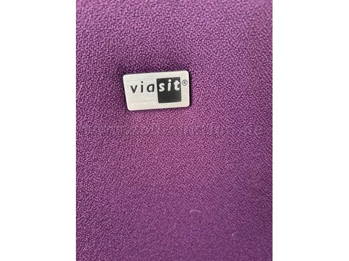 Schild - Hersteller im Rückenpolster