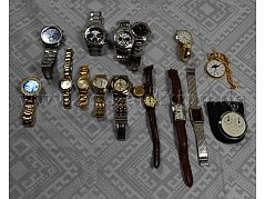 13 gebrauchte Armbanduhren 2 Taschenuhren und 1 Stoppuhr