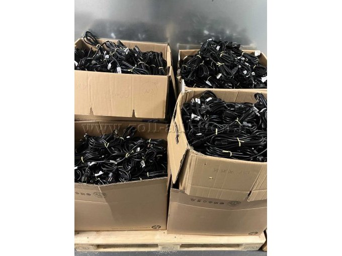 Kabel in Kartons