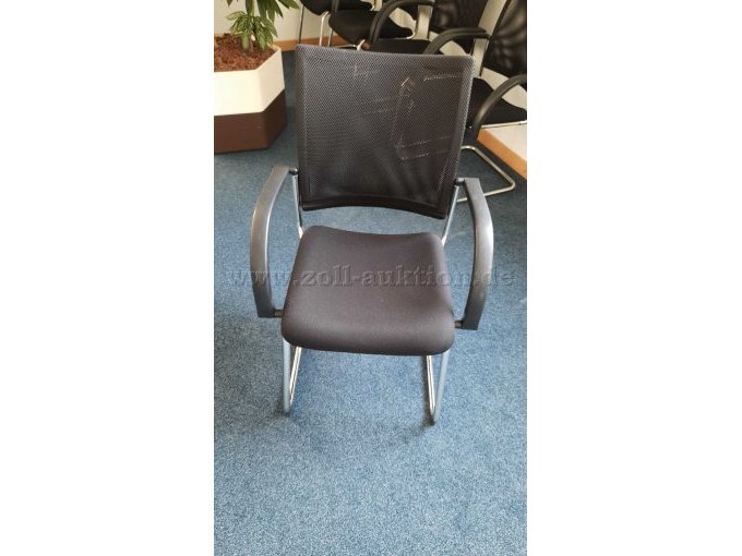 Bürostuhl vorne
