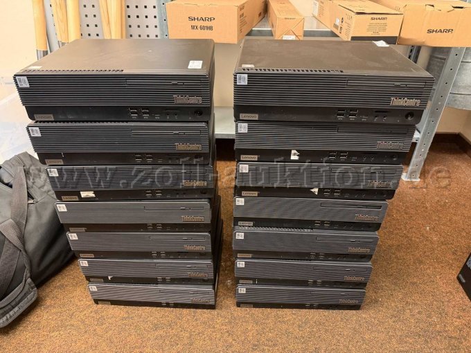 Frontansicht Lenovo ThinkCenter M70s Frontansicht Lenovo ThinkCenter M70s