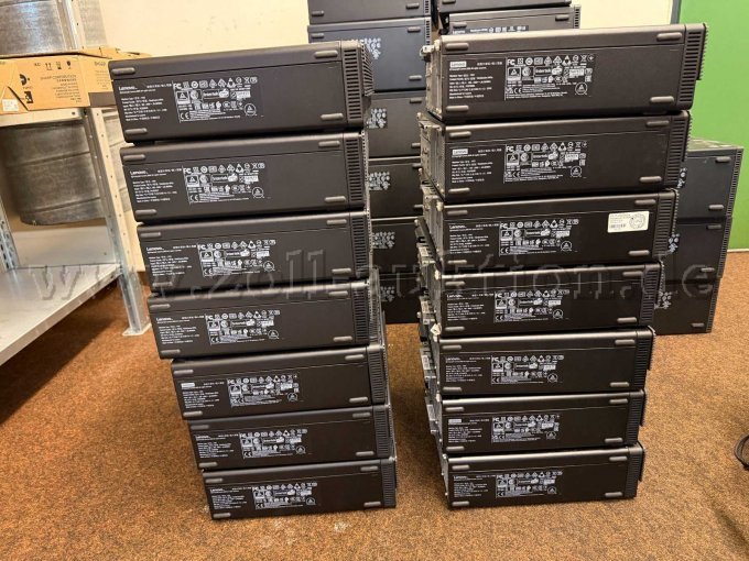 Bodenansicht Lenovo ThinkCenter M70s