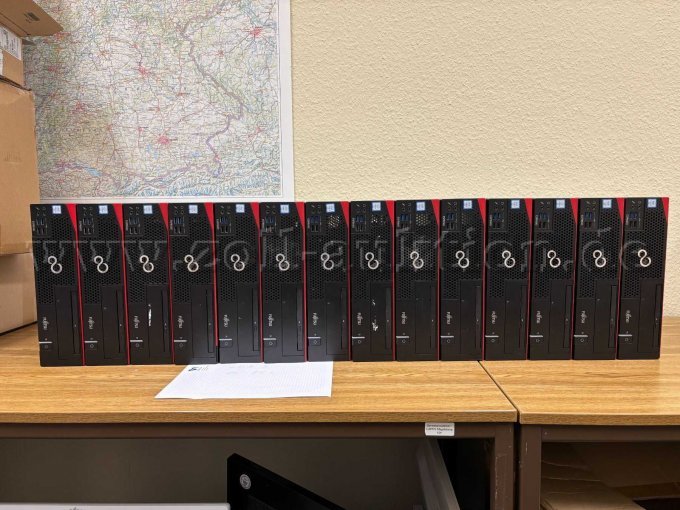 14 PCs Ansicht vorn 14 PCs Ansicht vorn