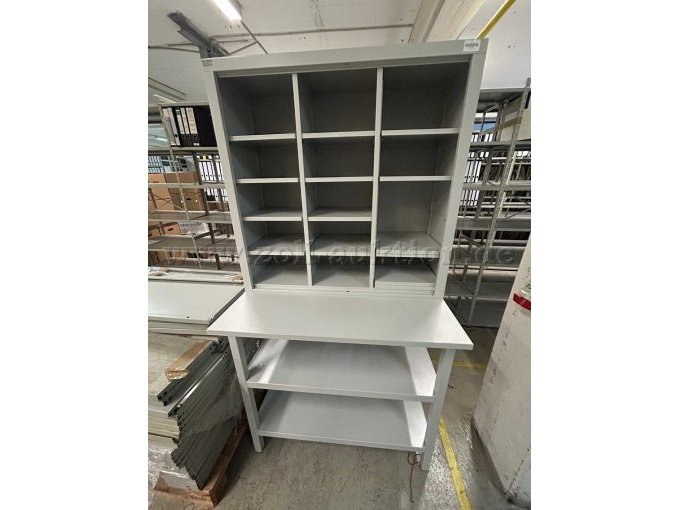 2. Schrank