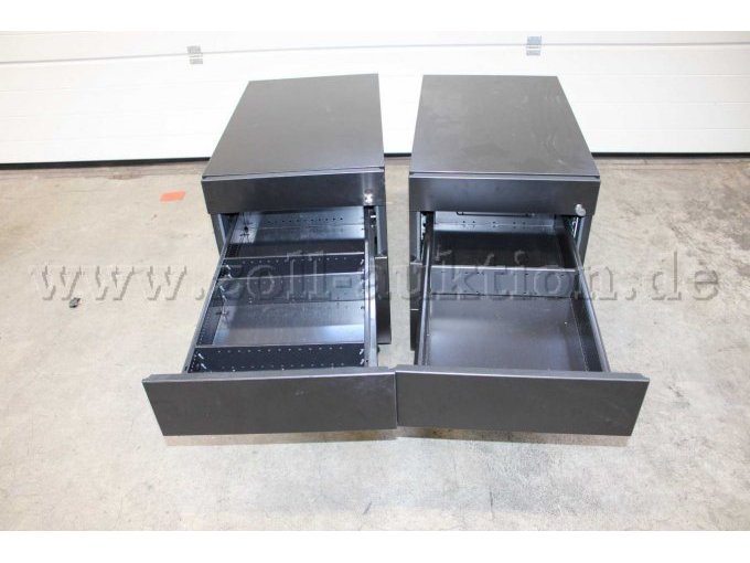 Frontansicht offene Schublade