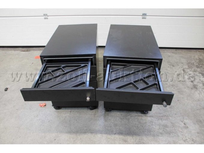 Frontansicht offene Stiftablage