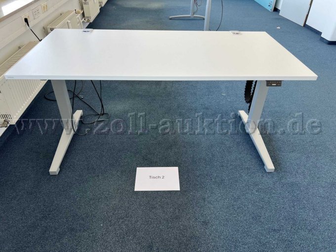 Tisch von vorne