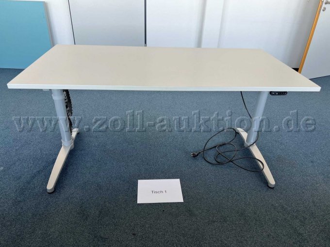 Tisch von vorne