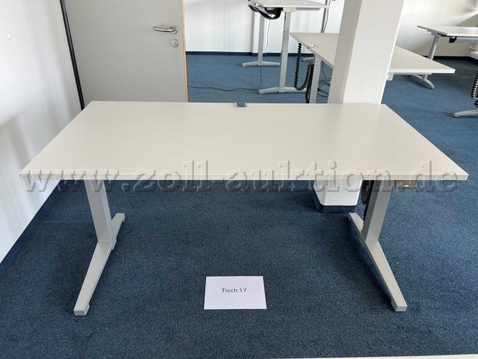 Tisch von vorne