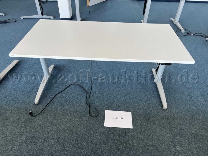 Tisch von vorne