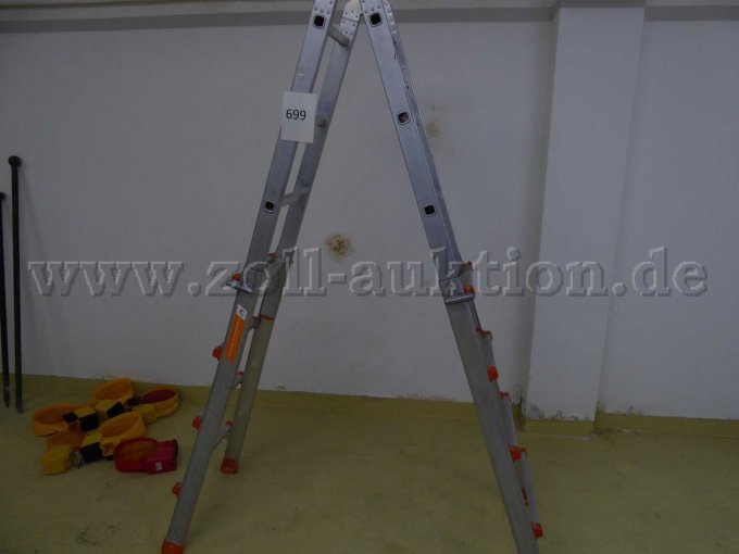 Leiter ausgezogen 1 Stufe