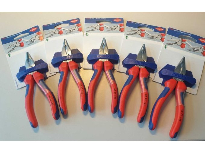 5 x Knipex Kombizange
(08 25 145)