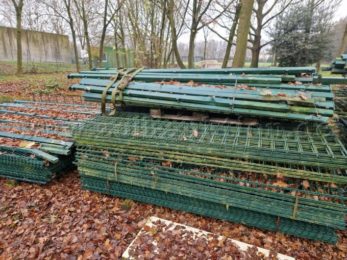 Elemente mit Pfosten