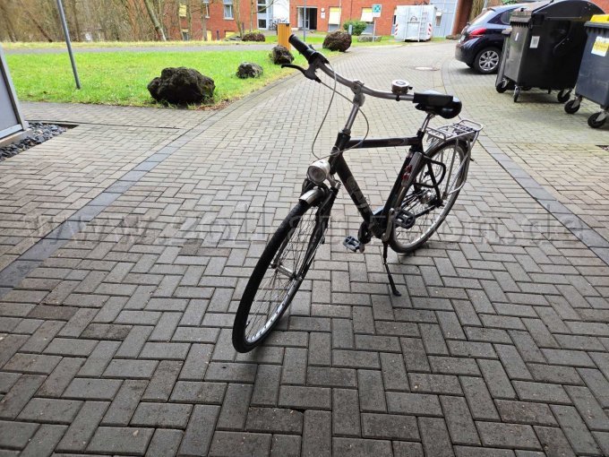 Frontalansicht des Herrenfahrrades