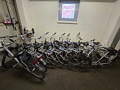 Frontalansicht aller Fahrräder