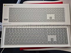 Achtung! Französische Tastatur!