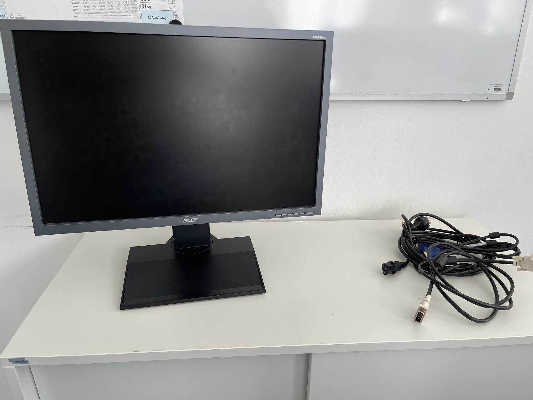 Acer B223WL inkl. Anschlusskabel