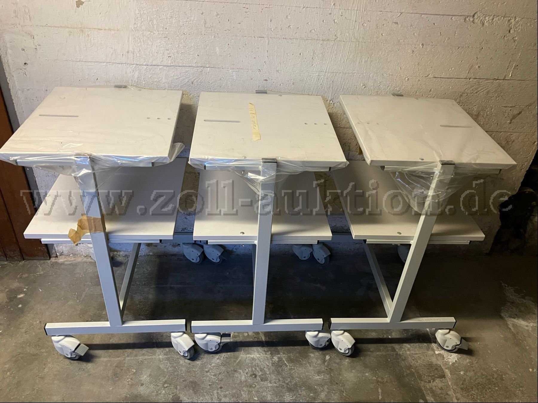 Modellfoto mit Folierung / exemplarisch