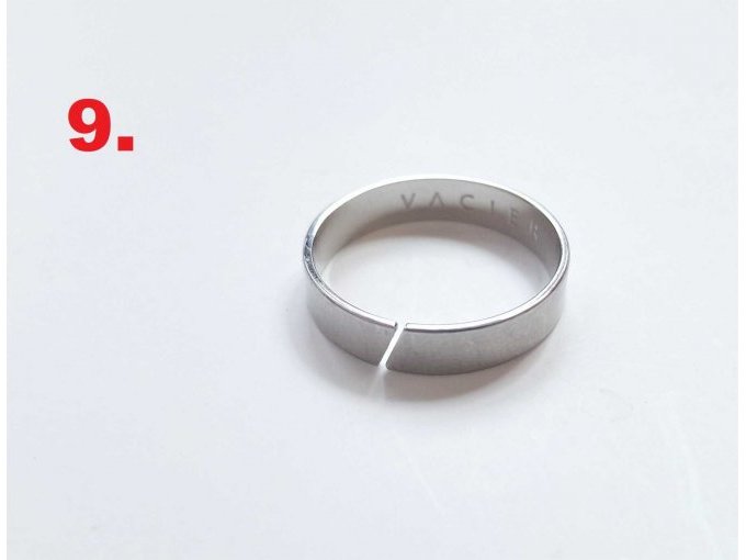 9. VACIER, Ring