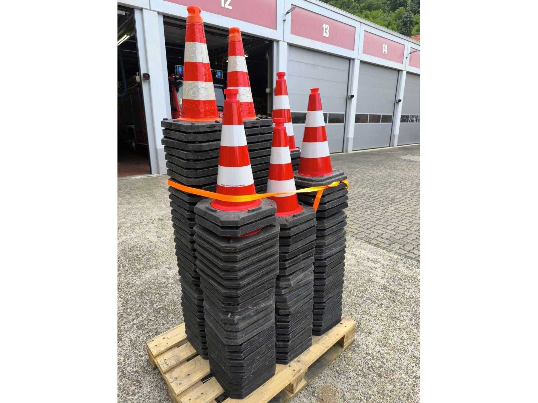 165 Pylonen