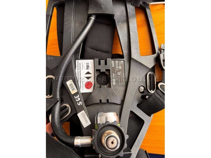 Detailansicht mit Prüfabzeichen