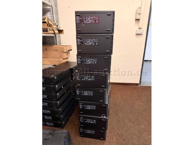 8 Lenovo ThinkCentre Seitenansicht