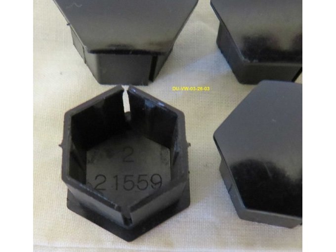 Unterseite Radbolzenkappe mit Nummern