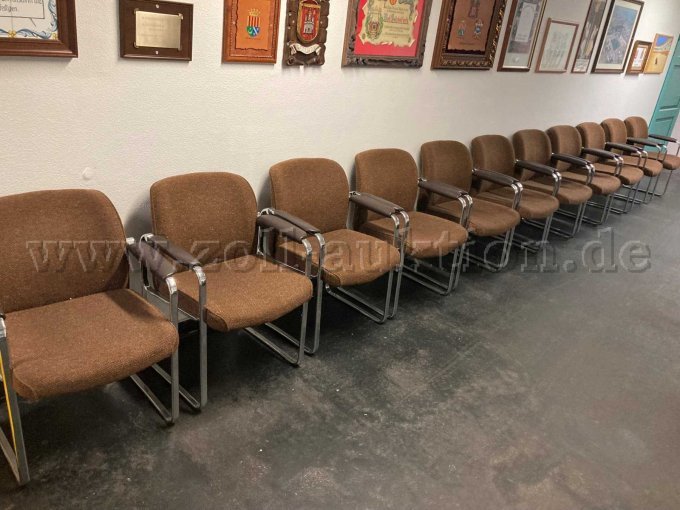 Konferenzstühle, Teil I
