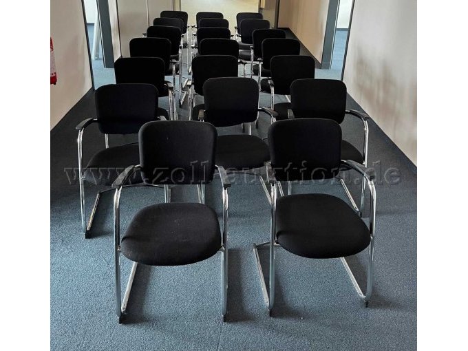 alle Stühle von vorne