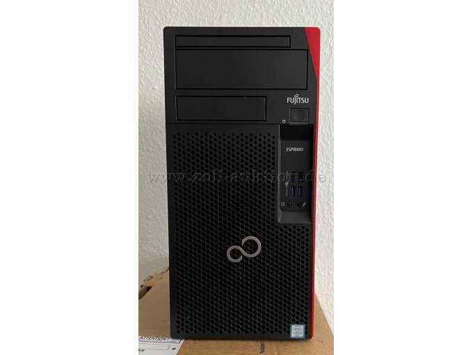 Fujitsu Esprimo P557/E90+ - Vorderansicht