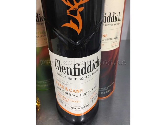 Ansicht Flasche Fire & Cane