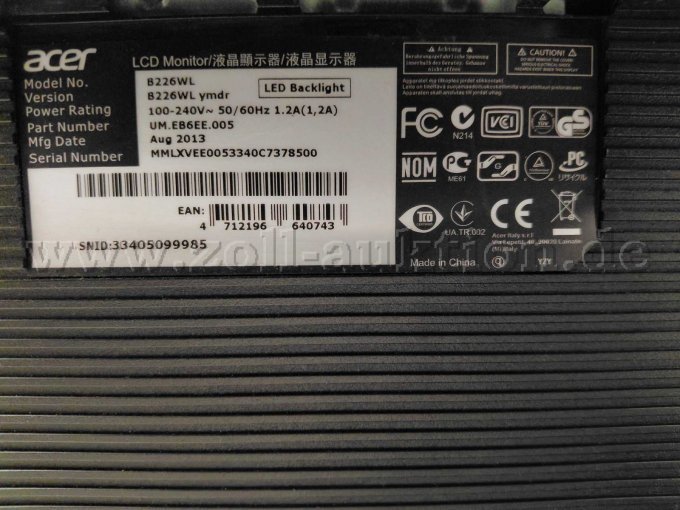 Aufkleber mit Modellinformationen und Kennzeichnungen