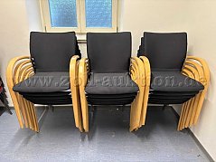 Gesamtansicht 18 Besucherstühle