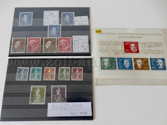 Einzelansicht Einsteckkarte mit unterschiedlichen Briefmarken