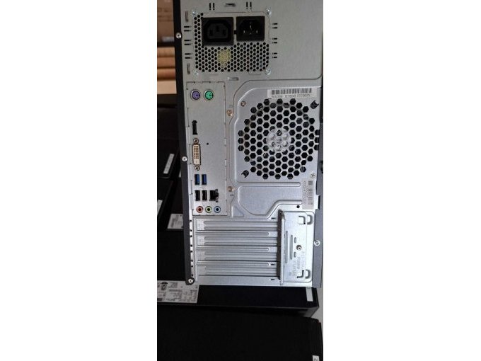 18 Fujitsu Esprimo P556/E 90+ 8GB Ram gebraucht – foto 2 – kavel bij Zoll-Auktion, Bad Düben