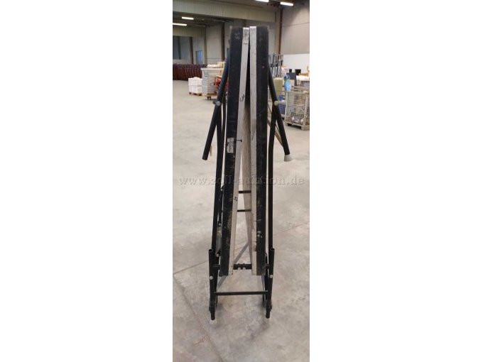 Bühnenelement zugeklappt Frontansicht