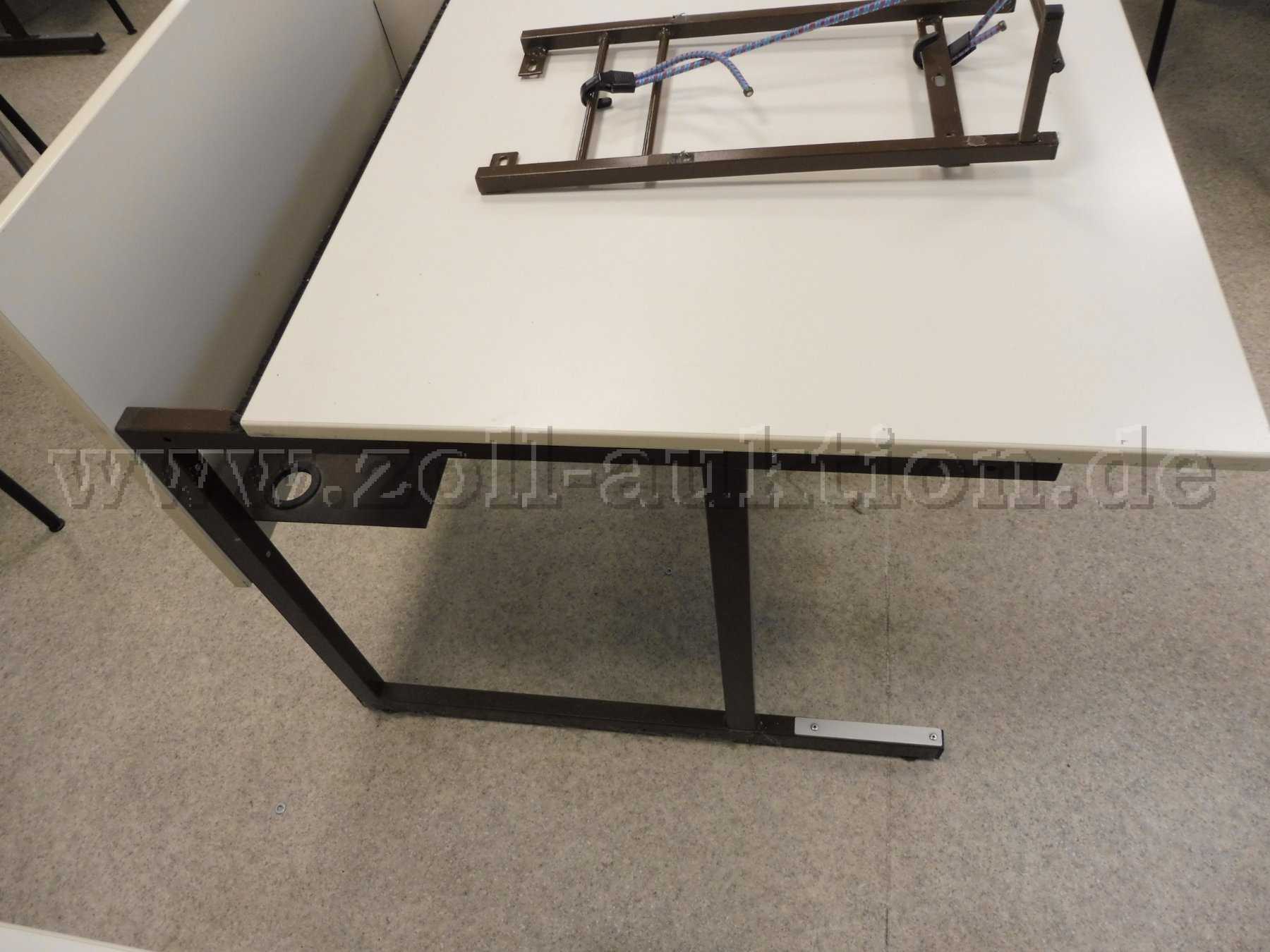 Optionale PC Halterung