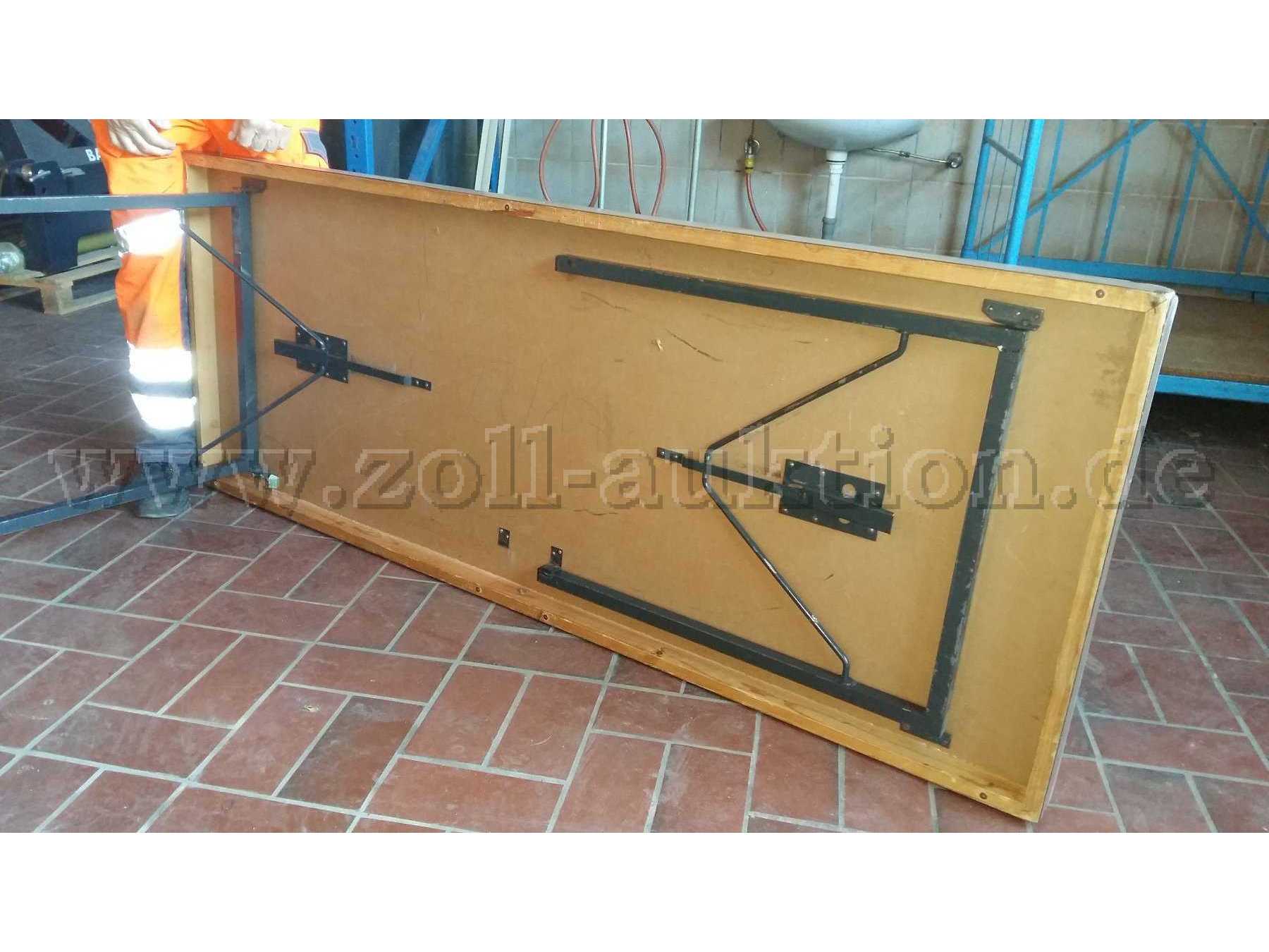 Tischfüße Aufhängung