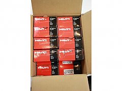 18 unbenutzte 12V Li-Ionen Akkus „Hilti“ B12 2.6 in Originalverpackung