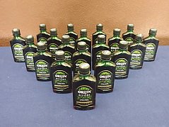 19 Flaschen Magenbitter