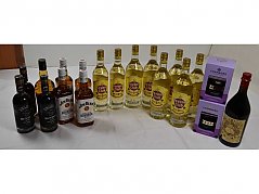 19 Flaschen Spirituosen