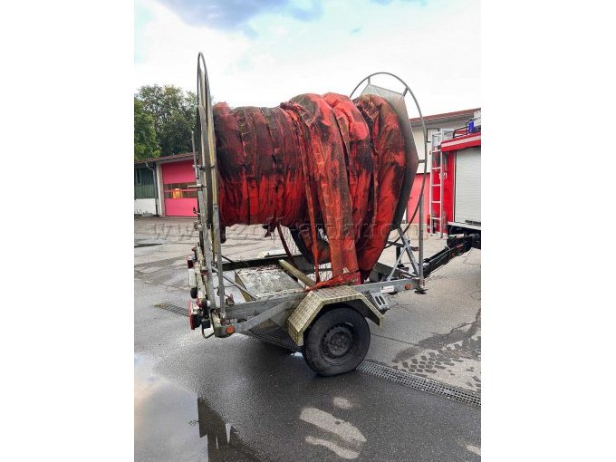 1 Ölsperrenanhänger, Hersteller Staiger Fahrzeugbau, Anhängertyp FA013522K, defekt – foto 2 – kavel bij Zoll-Auktion, Allensbach