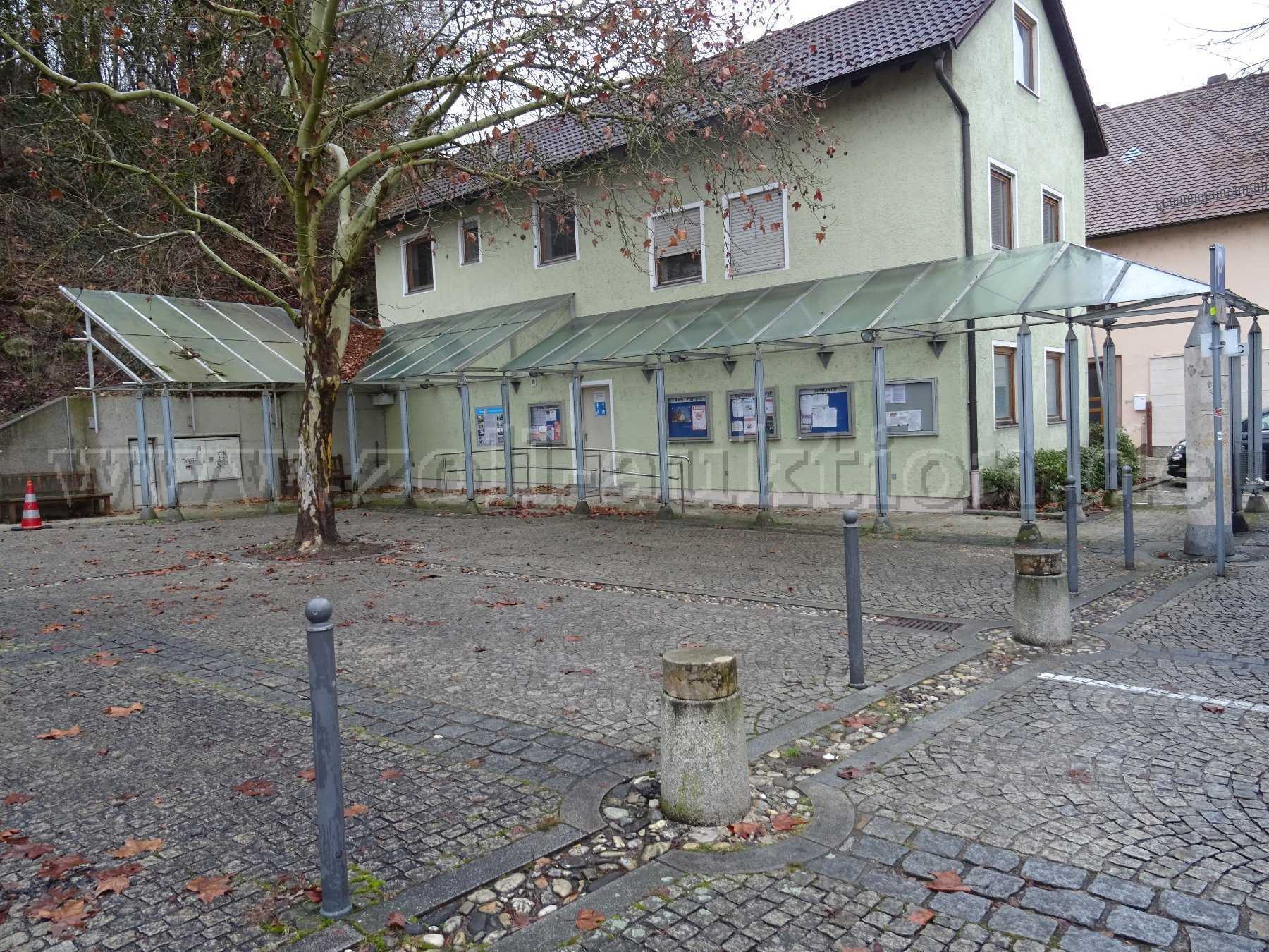 Überdachung