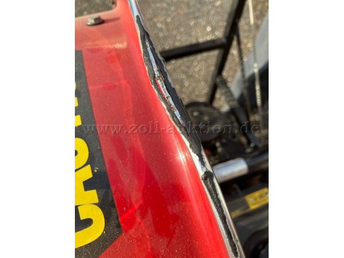 Beschädigung am Gehäuse