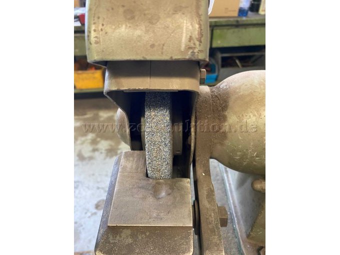 Linke Schleifscheibe