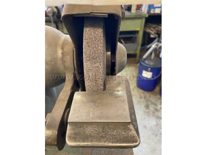 Rechte Schleifscheibe