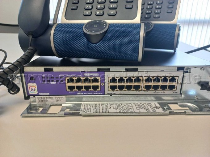 1 ALCATEL OXO Connect-telefooncentrale OMNIPCX Compact Edition met telefoons – foto 2 – kavel bij Zoll-Auktion, Flein